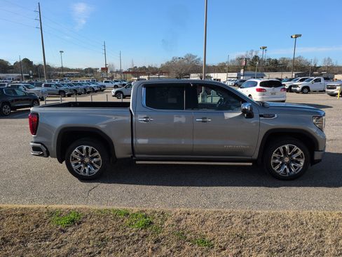 Used 2023 GMC Sierra 1500 Denali w/ Denali Reserve Package image 6
