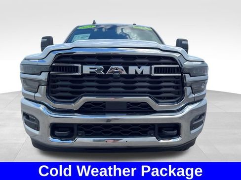 Used 2025 RAM 2500 Big Horn AWD/4WD image 8