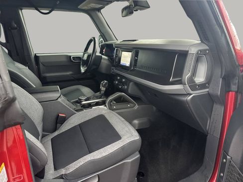 Used 2021 Ford Bronco Big Bend w/ Sasquatch Package AWD/4WD image 14