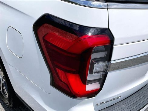 Used 2024 Ford Expedition Max Limited RWD image 28