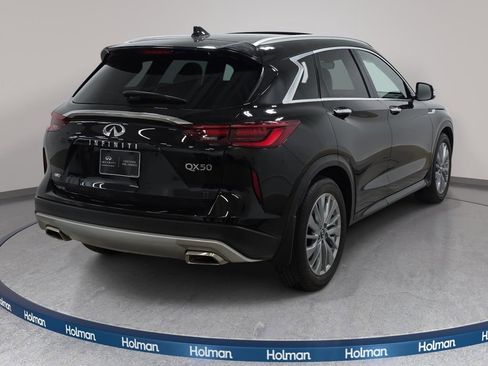 Certified 2023 INFINITI QX50 Luxe AWD/4WD image 5