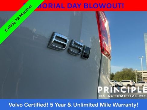 Certified 2023 Volvo XC40 B5 Plus w/ Driver Assist Package AWD/4WD image 15