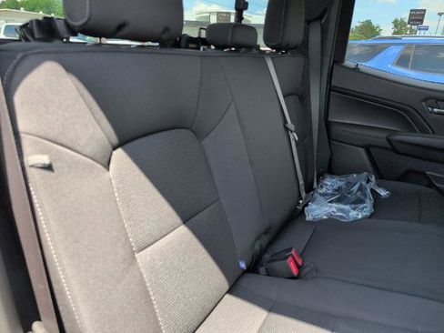 New 2025 GMC Canyon Elevation w/ Convenience Package image 9