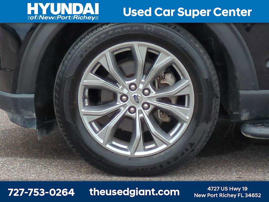 Used 2022 Ford Explorer Limited w/ Equipment Group 301A RWD image 10