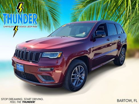 Used 2020 Jeep Grand Cherokee Limited X image 2