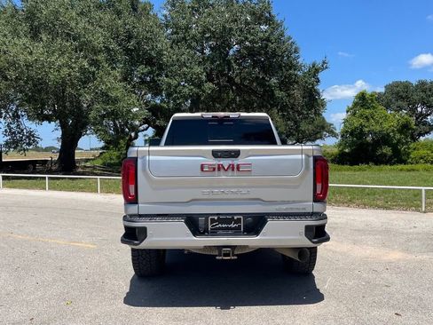 Used 2021 GMC Sierra 2500 Denali w/ Denali Ultimate Package AWD/4WD image 6