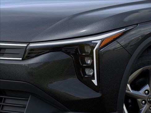 New 2026 Kia K4 LXS FWD image 10