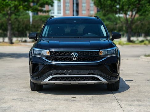 Used 2024 Volkswagen Taos S image 4