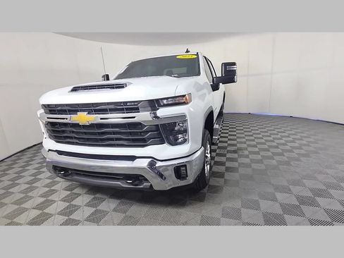 Used 2025 Chevrolet Silverado 2500 LT w/ Convenience Package AWD/4WD image 51