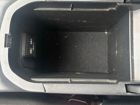 Used 2021 Toyota RAV4 XLE image 23