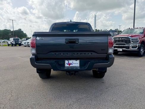 Used 2023 Toyota Tacoma TRD Off-Road w/ Technology Package AWD/4WD image 7