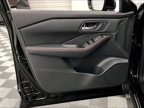 New 2026 Nissan Rogue SV AWD/4WD image 28