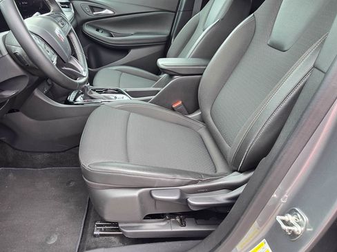 Used 2025 Buick Encore GX Preferred AWD/4WD image 10