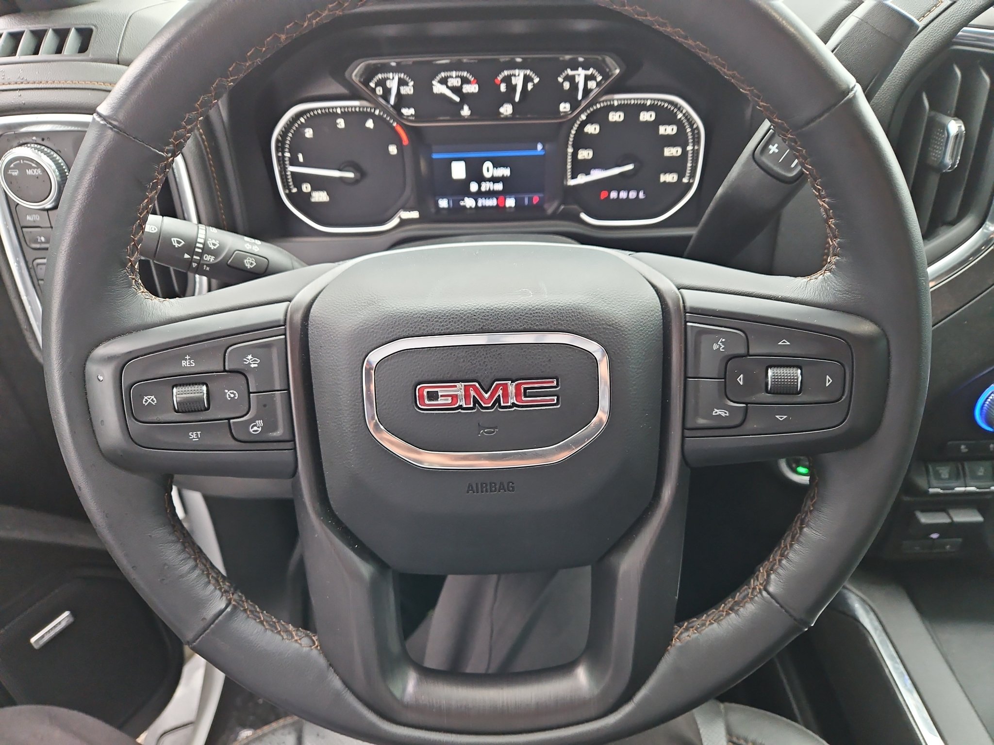 Used 2022 GMC Sierra 3500 AT4 w/ AT4 Preferred Package AWD/4WD image 10