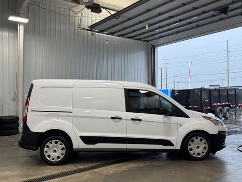 Used 2019 Ford Transit Connect XL FWD image 2