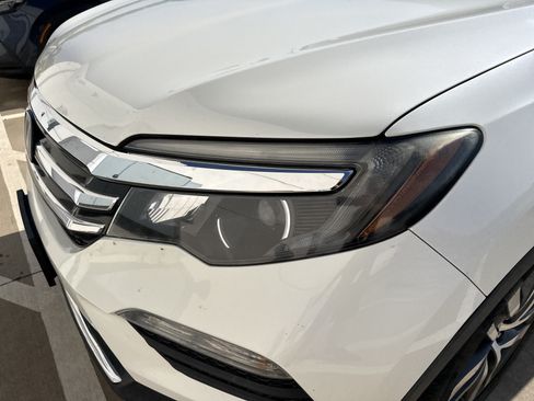 Used 2018 Honda Pilot Elite image 6
