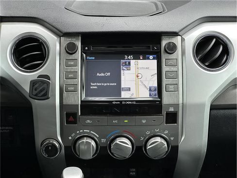 Used 2018 Toyota Tundra SR5 w/ SR5 Upgrade Package AWD/4WD image 24