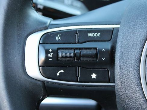 Used 2024 Kia Sportage EX image 11