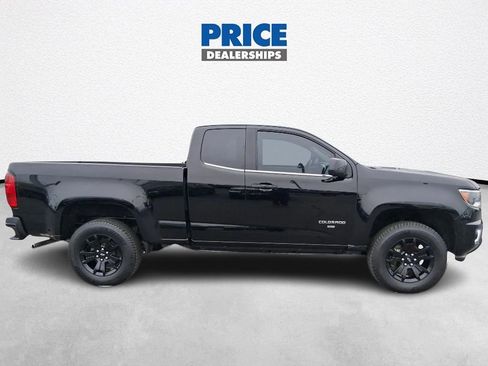 Used 2015 Chevrolet Colorado LT w/ LT Convenience Package image 2