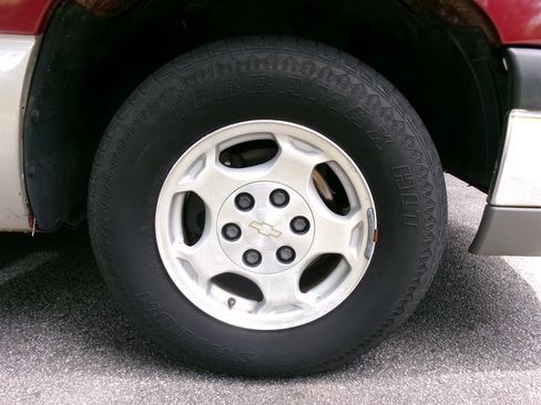 Used 2004 Chevrolet Silverado 1500 LS RWD image 28