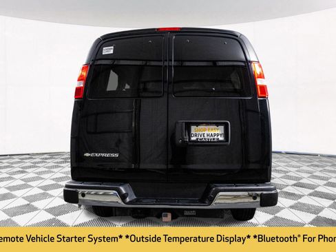 Used 2018 Chevrolet Express 3500 LT w/ LT Preferred Equipment Group image 15