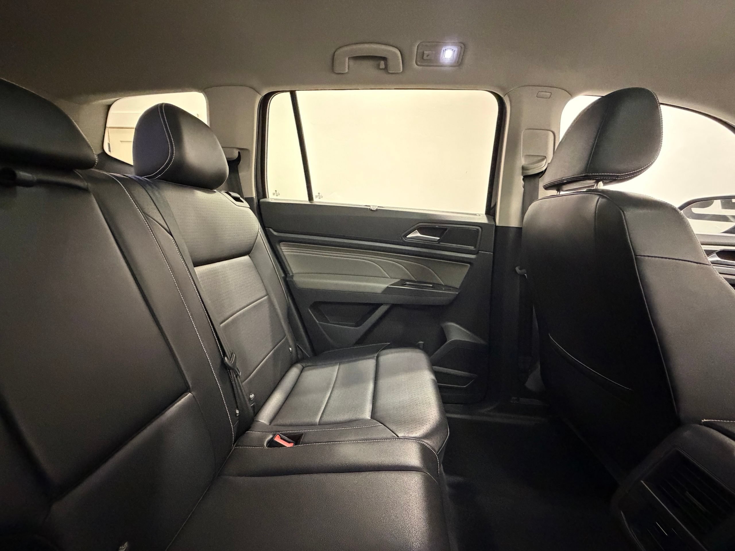 Used 2022 Volkswagen Atlas SE w/ Panoramic Sunroof Package AWD/4WD image 40
