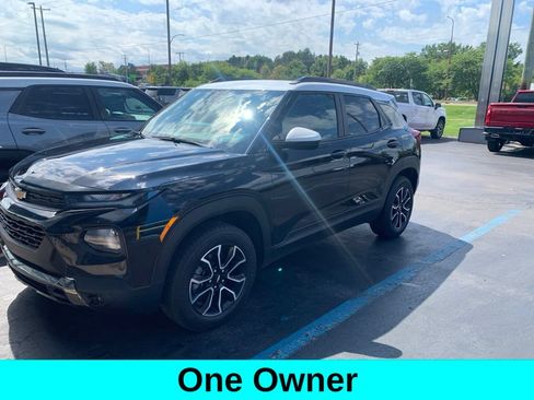 Used 2023 Chevrolet TrailBlazer ACTIV w/ Convenience Package AWD/4WD image 1