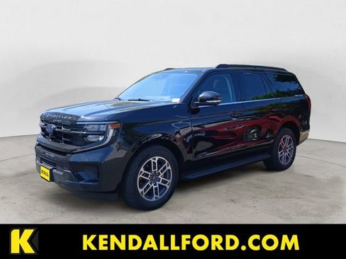 Used 2025 Ford Expedition Active AWD/4WD image 1