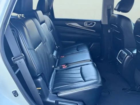 Used 2015 INFINITI QX60 AWD w/ Premium Package image 31