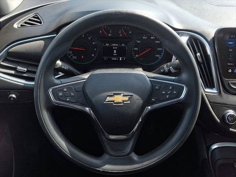 Used 2020 Chevrolet Malibu LT FWD image 13
