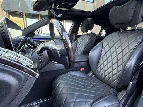 Used 2023 Mercedes-Benz S 580 4MATIC Sedan w/ Warmth & Comfort Package image 17