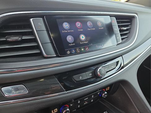 Used 2023 Buick Enclave Essence w/ Experience Buick Package FWD image 7