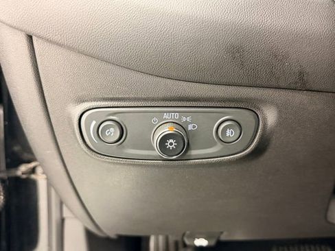 Used 2019 Chevrolet Equinox Premier AWD/4WD image 19