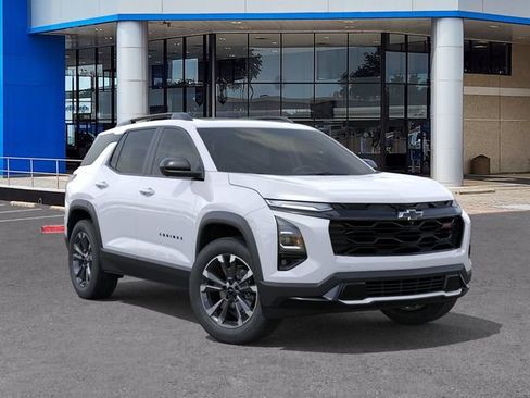 New 2027 Chevrolet Equinox RS w/ Safety and Technology Package FWD image 7