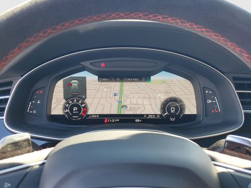 New 2025 Audi RS Q8 performance image 28