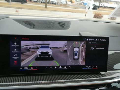 Used 2026 BMW X5 M60i image 5