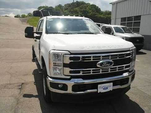 New 2026 Ford F350 XL w/ XL Chrome Package AWD/4WD image 3
