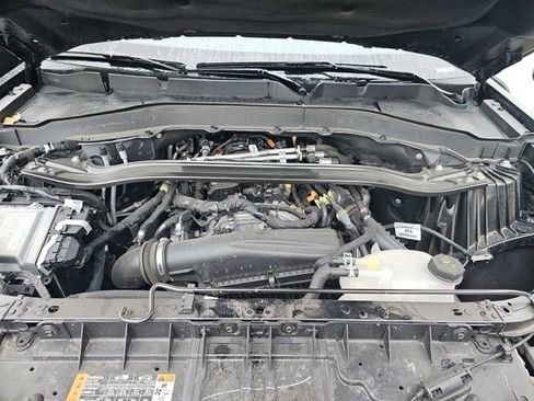 Used 2025 Ford Explorer Platinum w/ LUX Leather Package image 17