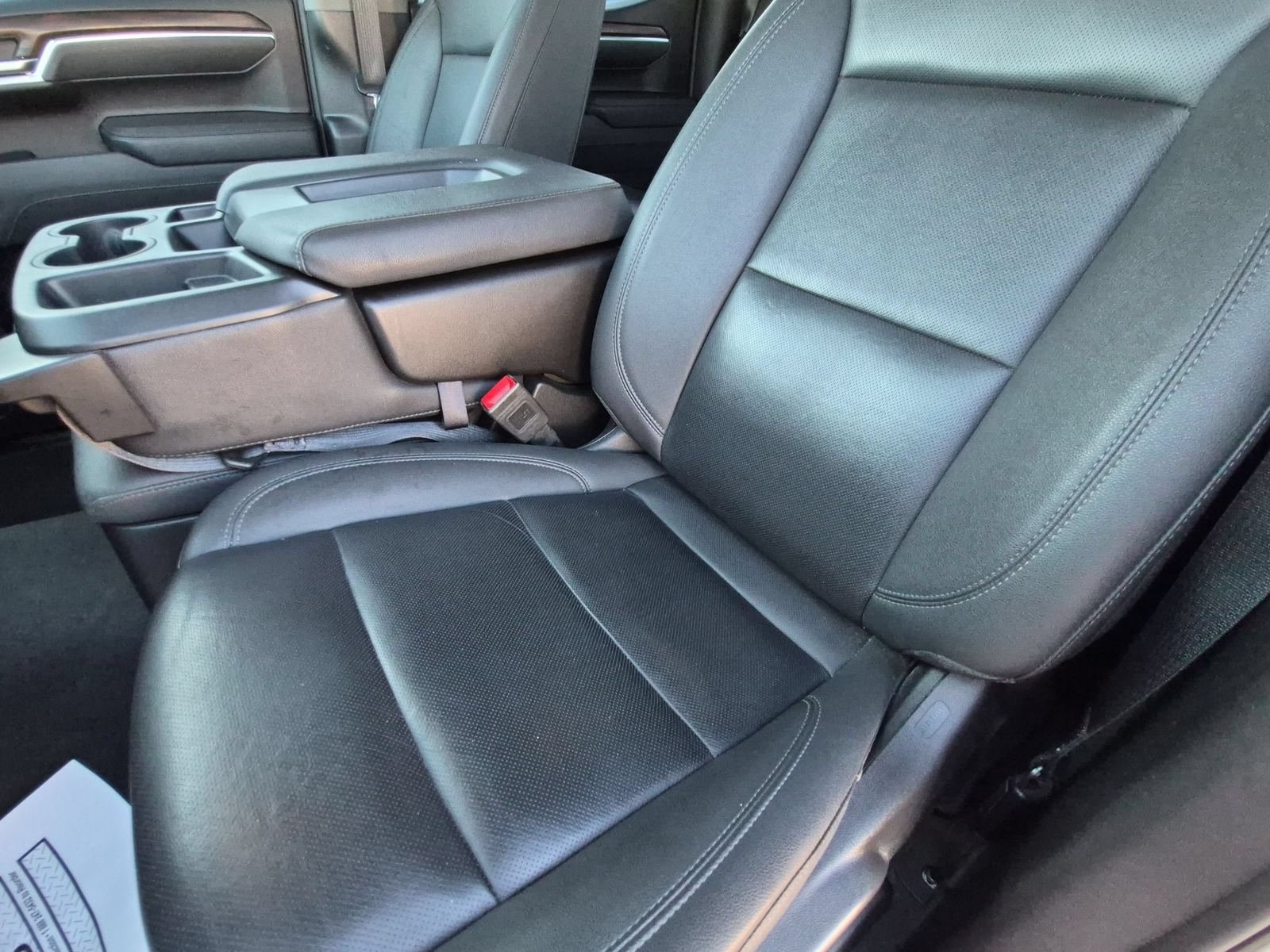 Used 2025 GMC Sierra 1500 SLT RWD image 24