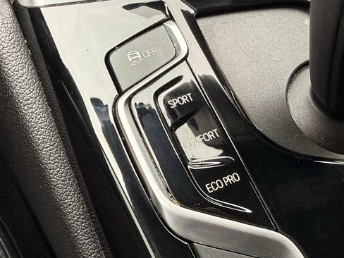 Used 2019 BMW 530i xDrive image 27