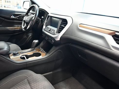 Used 2019 GMC Acadia SLE image 14