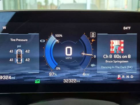Used 2024 Chevrolet Equinox EV LT FWD image 17