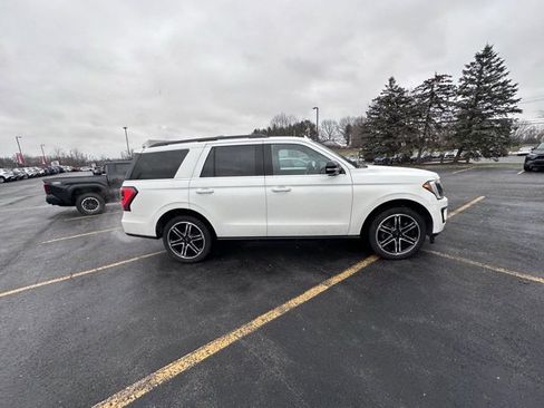 Used 2020 Ford Expedition Limited w/ Equipment Group 303A image 2