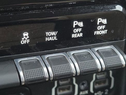 Used 2019 RAM 1500 Limited AWD/4WD image 9