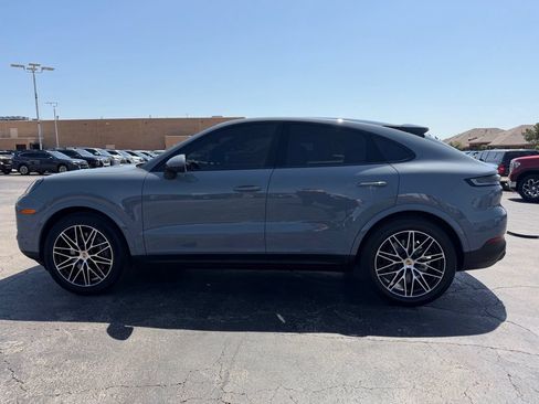 Used 2024 Porsche Cayenne Coupe AWD/4WD image 11