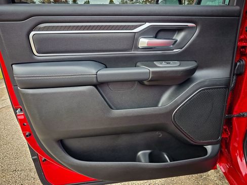 New 2026 RAM 1500 4x4 Crew Cab image 34