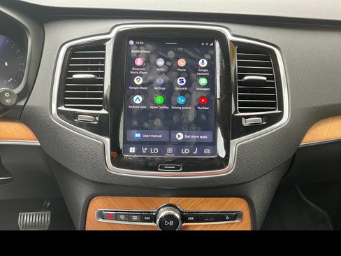 Used 2023 Volvo XC90 B5 Plus AWD/4WD image 5