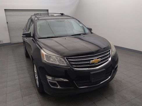 Used 2017 Chevrolet Traverse LT w/ Style and Technology Package FWD image 14