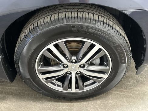 Used 2019 INFINITI QX60 Luxe w/ Essential Package image 5