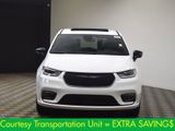 New 2026 Chrysler Pacifica Select image 2